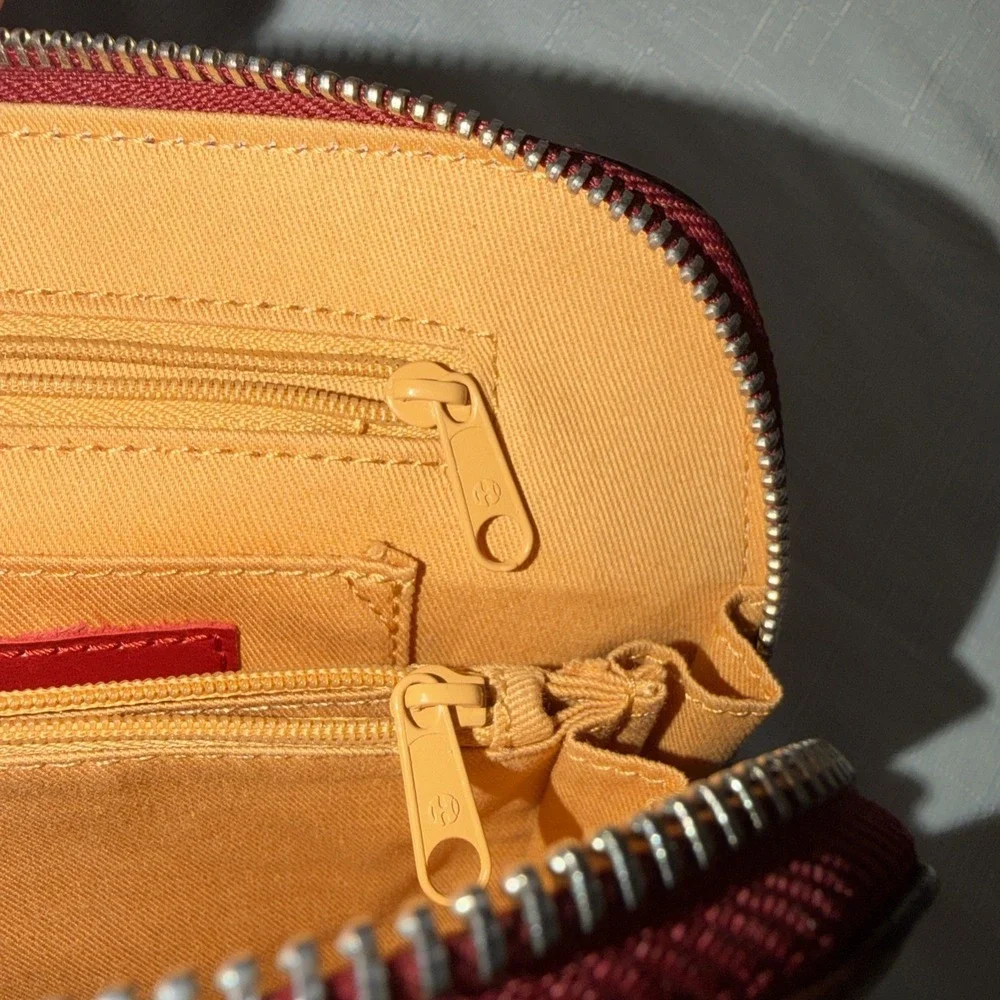 HOBO international red